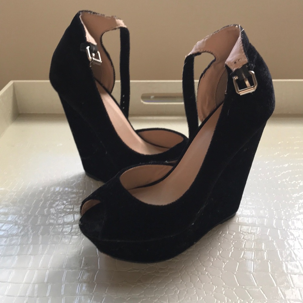 Peep toe black velvet wedges size 8